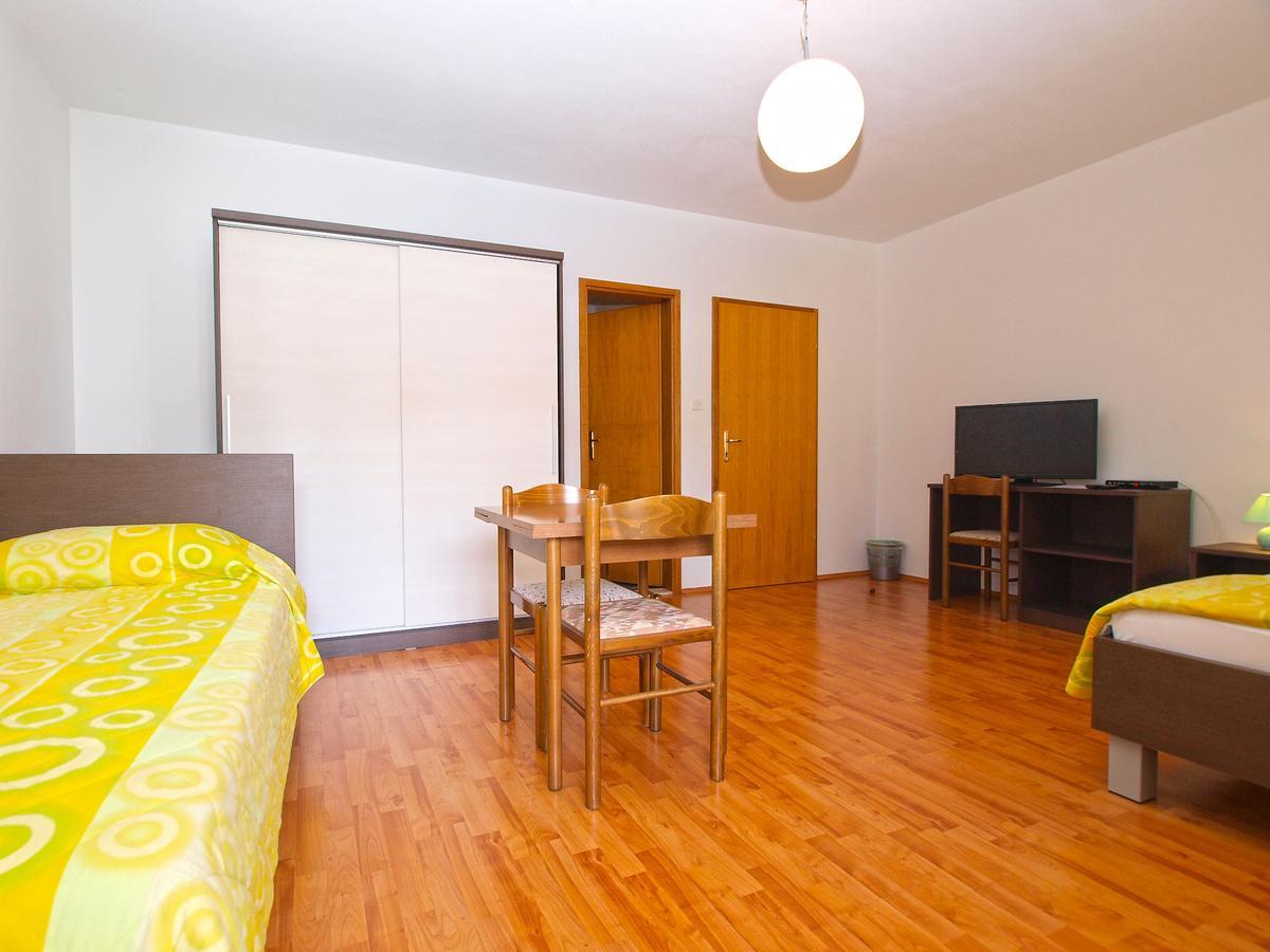 Rooms Ivica 1452 Fažana Екстериор снимка